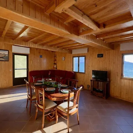 Holiday home Casa O Pineiro Redondela
